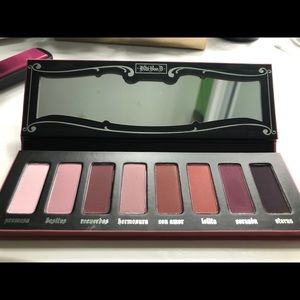 kat von d eyeshadow
